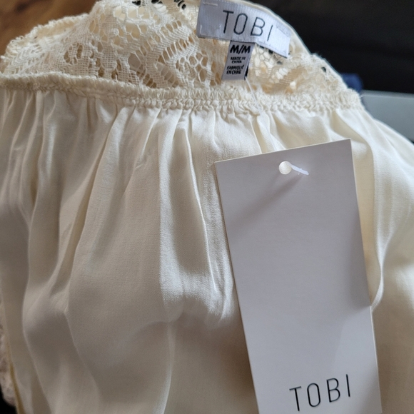 Tobi flowy blouse size m - Picture 4 of 5